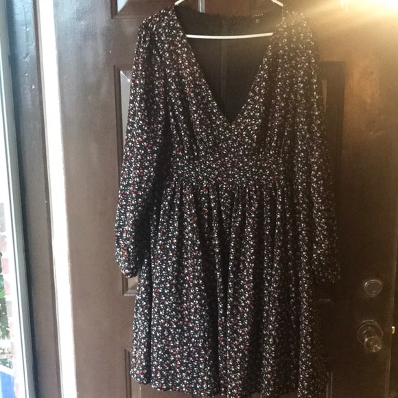 torrid Dresses & Skirts - Torrid Long Sleeve Floral Dress